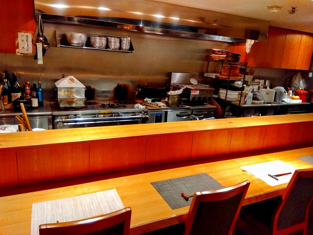 だしの和食　あじなお～八王子・日本料理・無添加レストラン～   だしの和食 あじなお～八王子・日本料理・無添加レストラン～ #≪本来料理は個別対応するもの≫ – 世の中は多数者に合わせて作られている 例えば、 ハサミ、ドアノブの位置や向き等が 世の中は多数者に合わせて作られている 例えば、 ハサミ、ドアノブの位置や向き等が カウンター・調理場～八王子めじろ台・無添加割烹レストラン≪だしの和食　あじなお≫